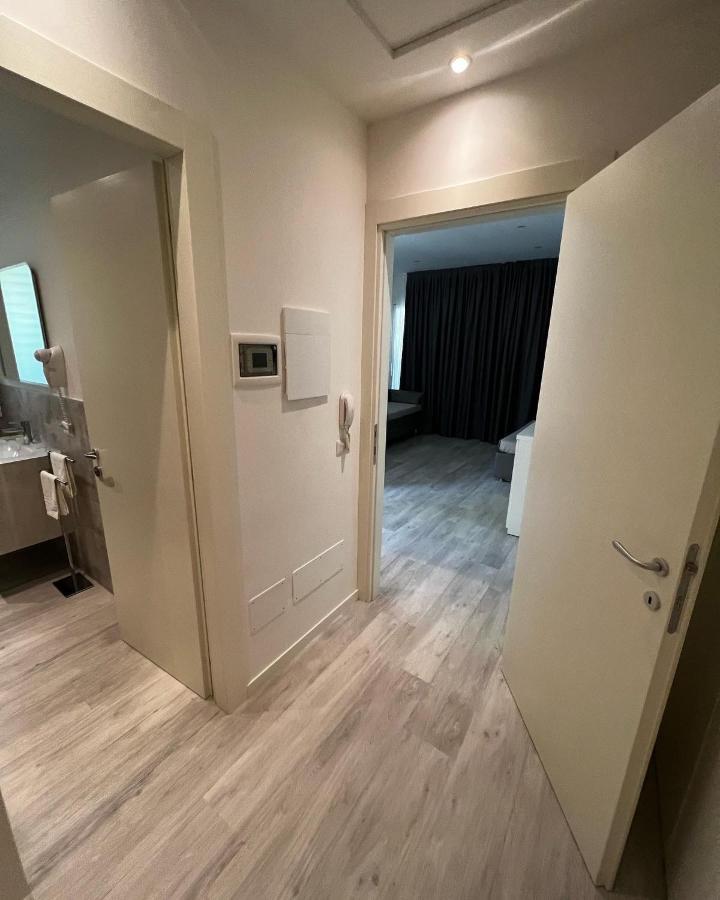 Hotel Ardea Riccione Extérieur photo
