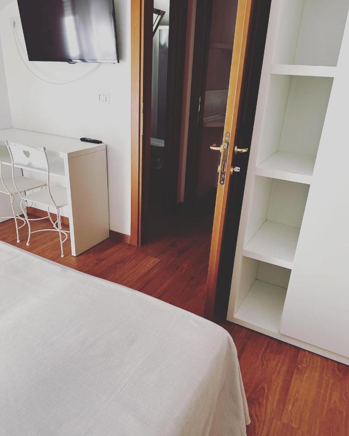 Hotel Ardea Riccione Extérieur photo