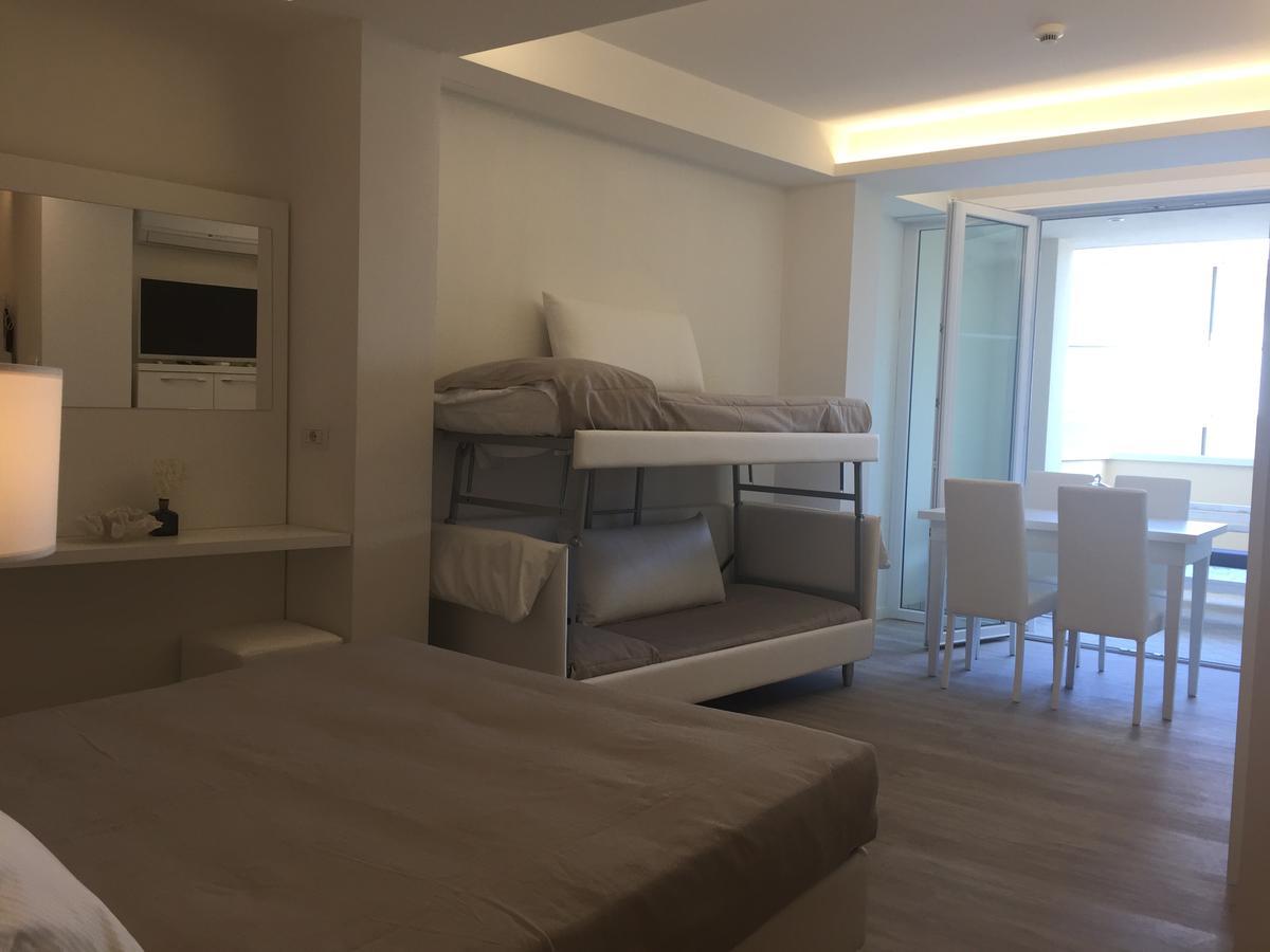 Hotel Ardea Riccione Extérieur photo